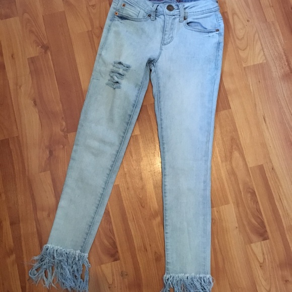 Boom Boom Jeans - Picture 2 of 2